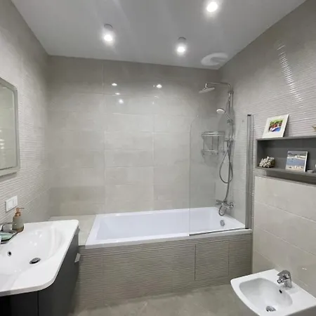 Prime In The Centre With Bbq Appartement