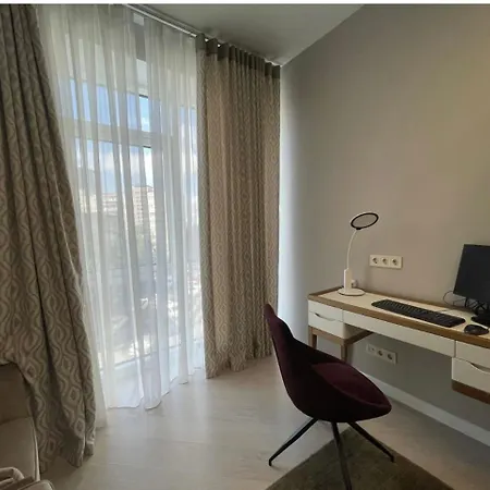 Prime In The Centre With Bbq *