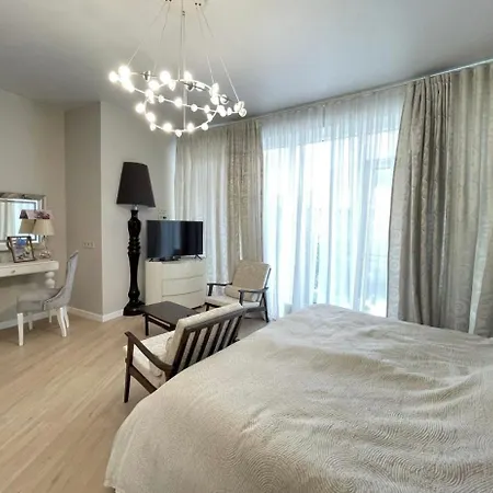 Prime In The Centre With Bbq Dresden