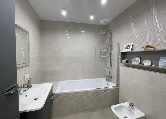 Prime In The Centre With Bbq Appartamento