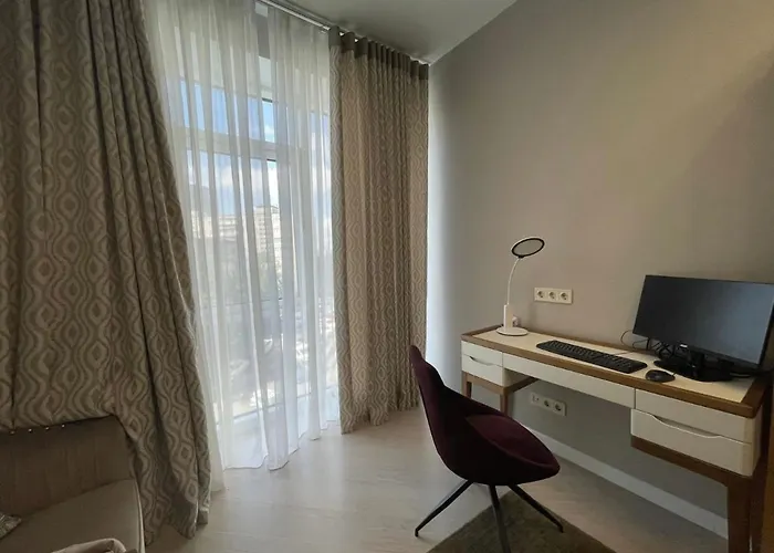 Prime In The Centre With Bbq *